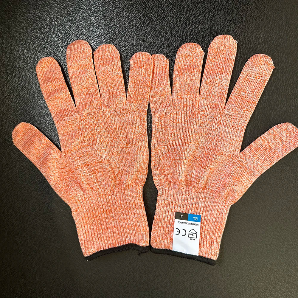 HPPE Level 5 Cut-Resistant Gloves for Industrial, Kitchen, and Gardening Use - High Strength and Anti-Scratch Design